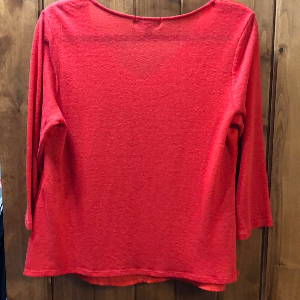 Lightweight top - Picture 2 of 3